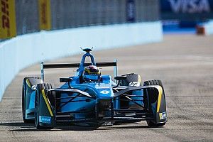 Renault recre&oacute; la pista de Montreal en una prueba privada