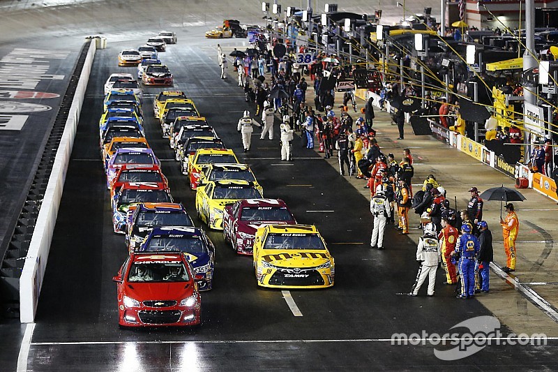 Regen bei NASCAR-Rennen in Bristol: Fortsetzung am Sonntag