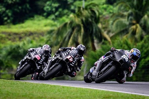 Aprilia valora tener "tres configuraciones aerodinámicas" en la moto de 2024