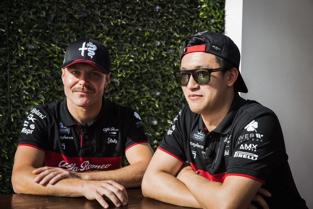 Valtteri Bottas, Alfa Romeo Racing, Zhou Guanyu, Alfa Romeo Racing