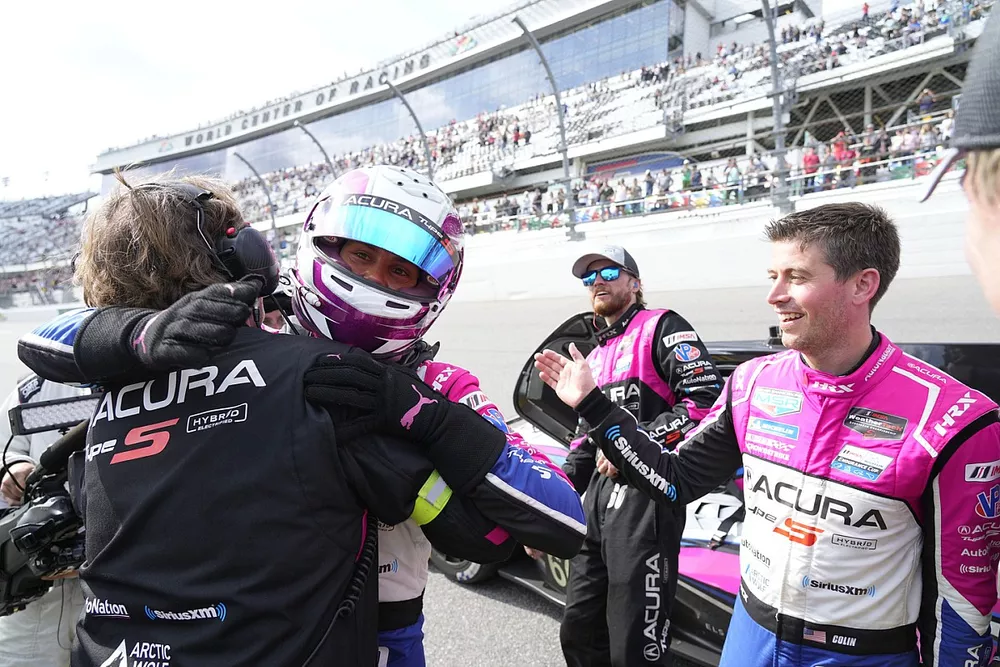 #60 Meyer Shank Racing w/ Curb Agajanian Acura ARX-06: Tom Blomqvist