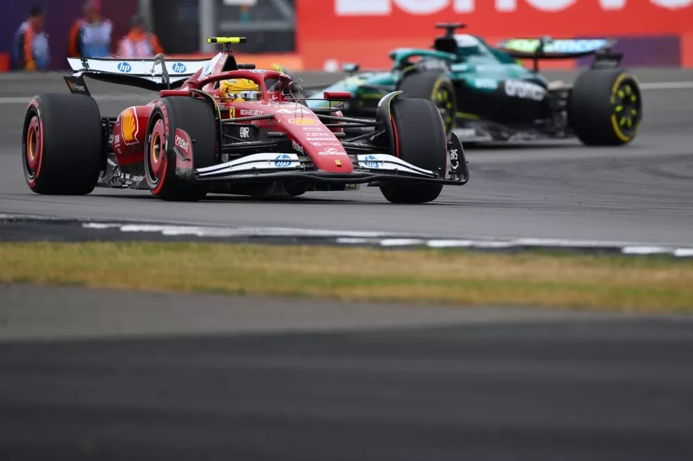 Lewis Hamilton, Ferrari, Lance Stroll, Aston Martin Racing