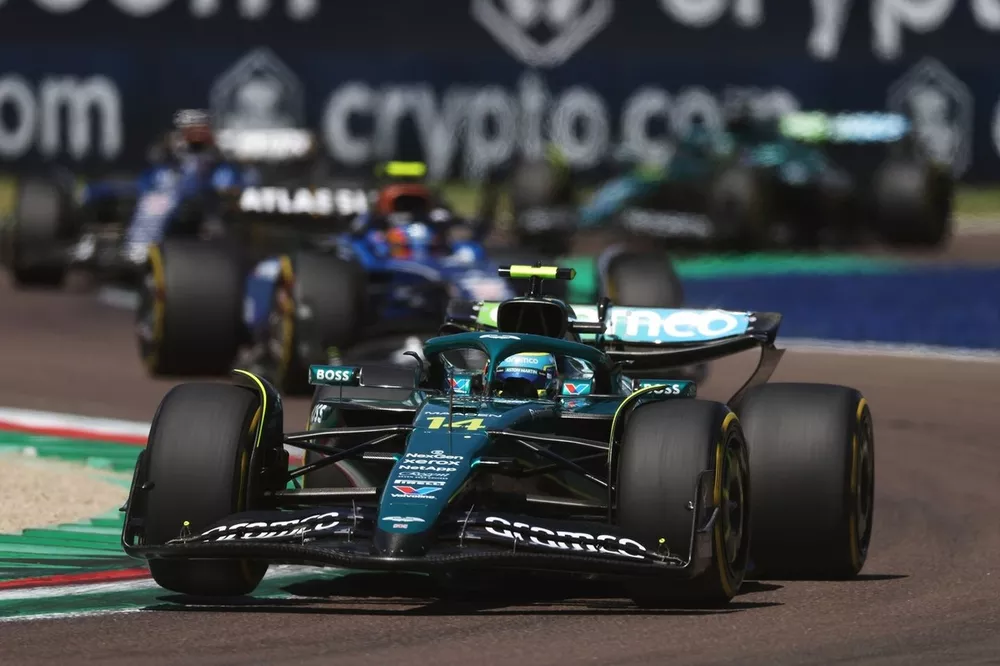 Fernando Alonso, Aston Martin Racing, Carlos Sainz, Williams