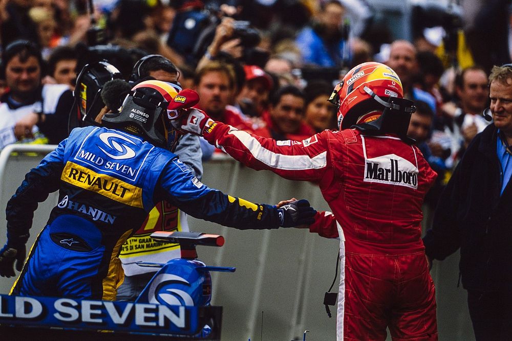 Fernando Alonso, Renault Michael Schumacher, Ferrari, en Imola