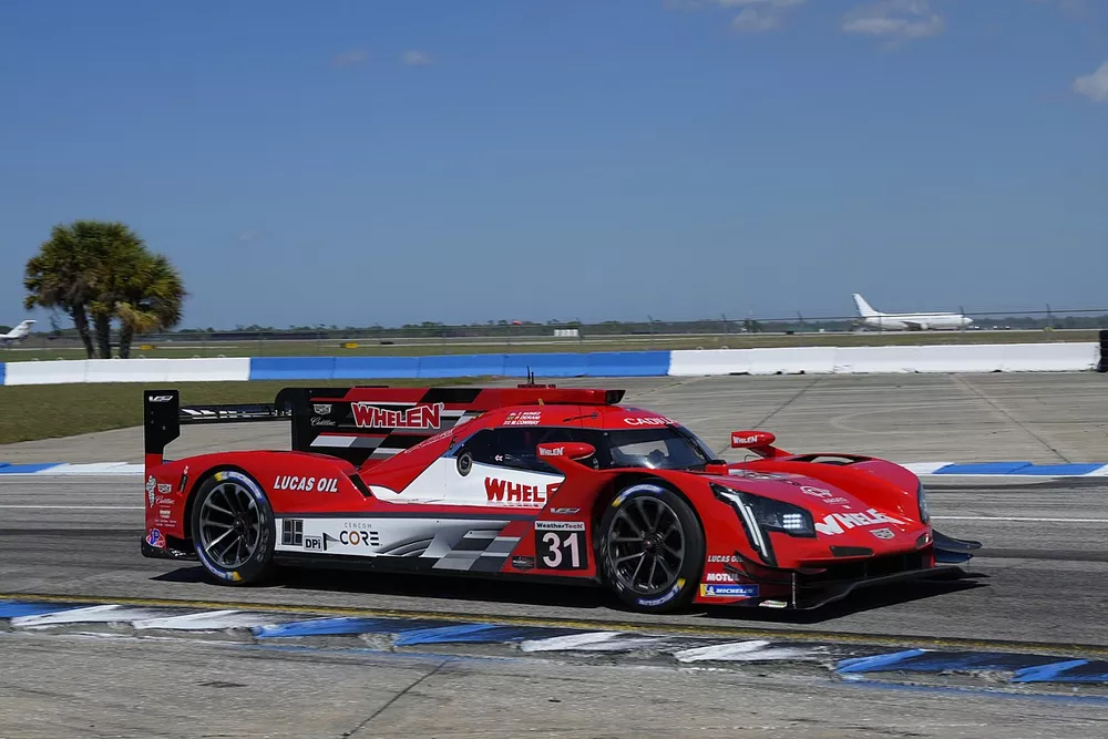 #31 Action Express Racing Cadillac DPi: Pipo Derani, Tristan Nunez, Mike Conway