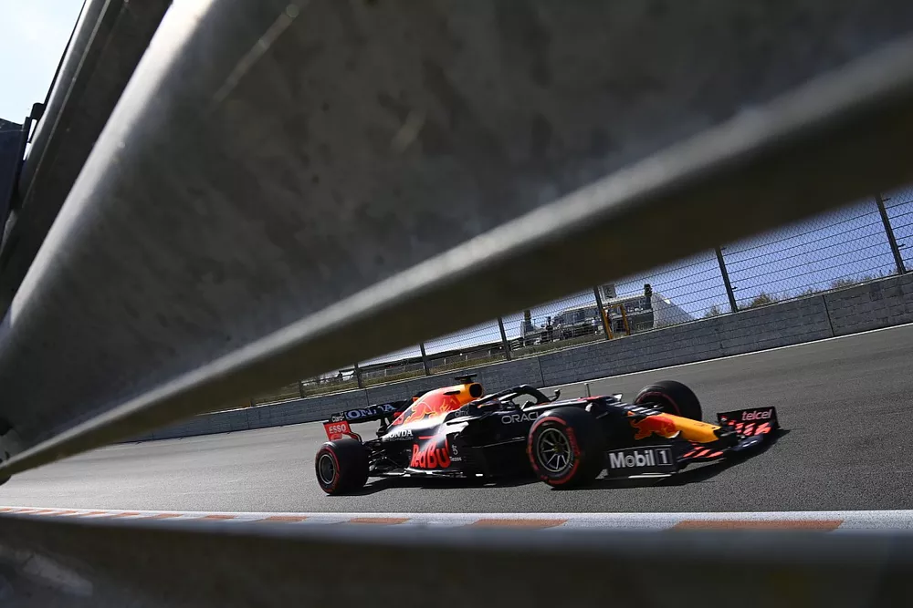 Max Verstappen, Red Bull Racing RB16B