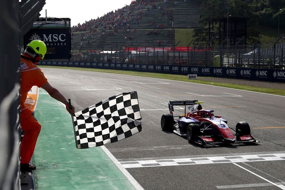 Sami Megeutounif, Trident