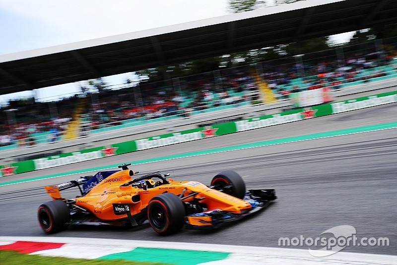 Alonso, Singapur'da puan hedefliyor