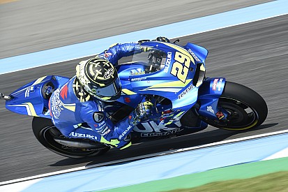 Iannone: “Si quieren, Dovizioso y Márquez nos sacan medio circuito”
