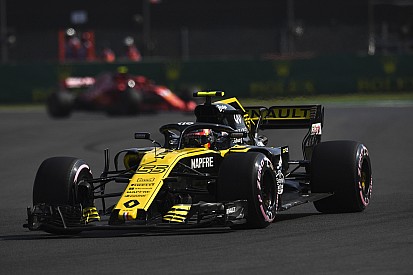 Ferrari and Mercedes woes flattering Renault's pace - Sainz