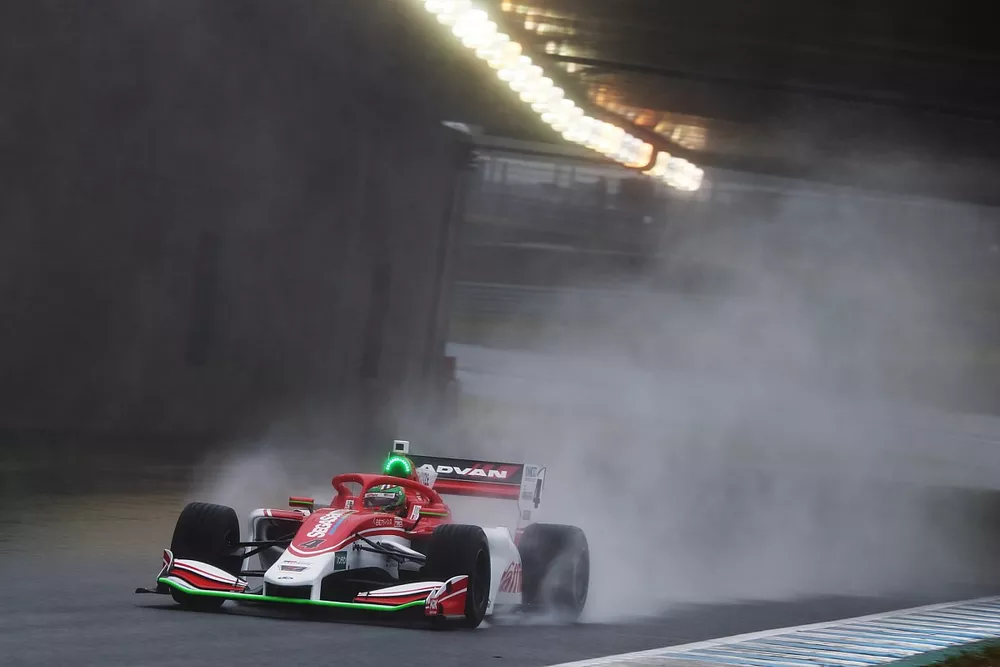 Sacha Fenestraz, KONDO RACING