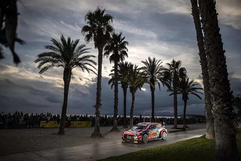 Thierry Neuville, Martijn Wydaeghe, Hyundai Motorsport Hyundai i20 Coupe WRC