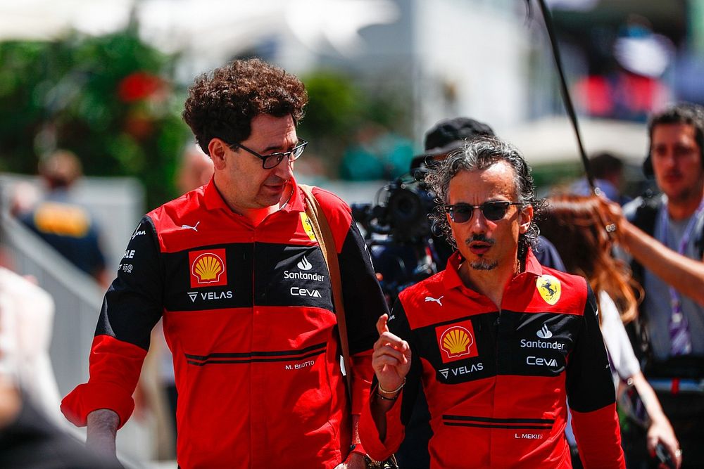 Mattia Binotto, director de Ferrari, Laurent Mekies, Racing Director, Ferrari