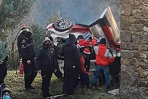 Fuerte accidente de Ogier en un test previo a Montecarlo
