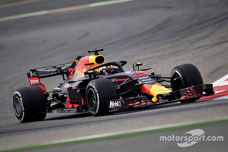 FP1 GP Bahrain: Ricciardo tercepat, Verstappen mogok