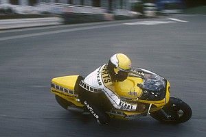 Kenny Roberts: "Las motos de 500 se romper&iacute;an con los neum&aacute;ticos de ahora"