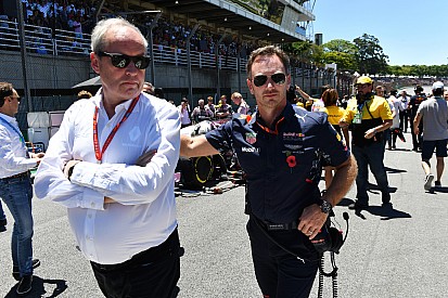 Renault da marcha atrás y mantiene su presidente