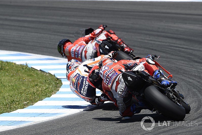 Lorenzo sebabkan peluang kemenangan Dovizioso sirna