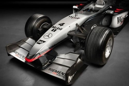 El McLaren MP4-17A de Kimi Raikkonen se subasta por 1,4 millones de euros