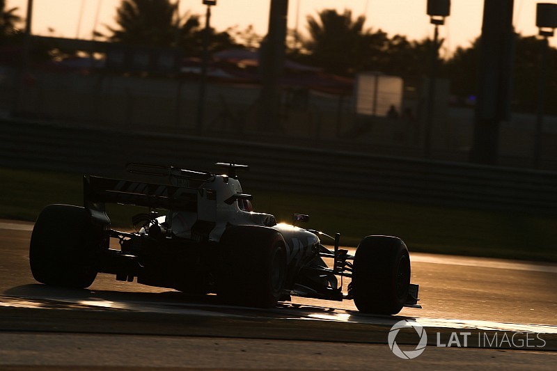 Grosjean ikinci seansta elektrik sorunu yaşamış