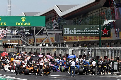 Ecclestone diz que tentou comprar Silverstone