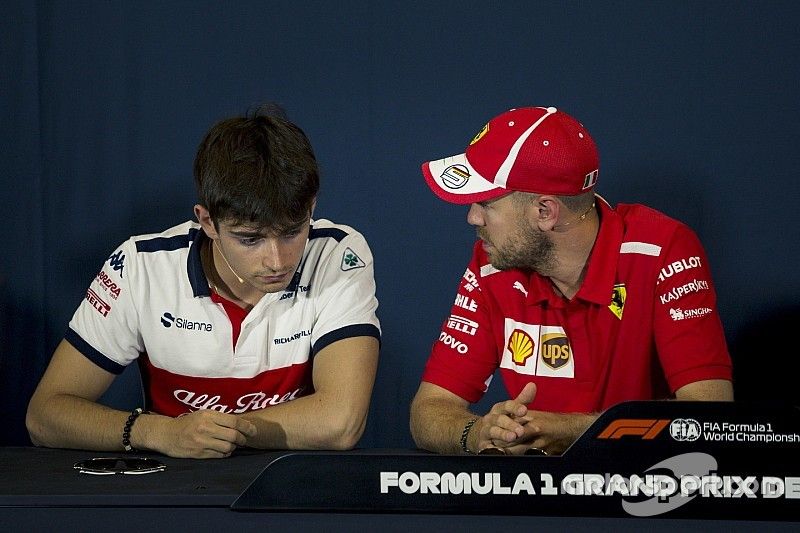 Charles Leclerc, Sauber y Sebastian Vettel, Ferrari en la conferencia de prensa
