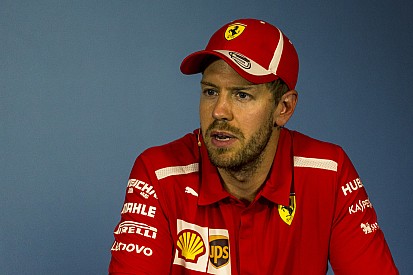 Феттель підтримав рішення Ferrari не застосовувати командну тактику