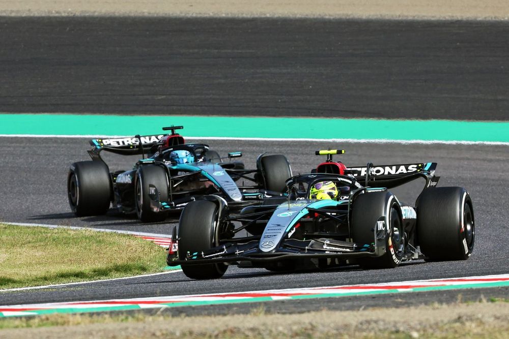 Lewis Hamilton y George Russell, Mercedes F1 W15