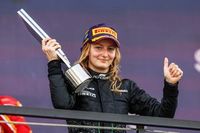 Abbie Pulling gana la Carrera 1 en Miami, con Nerea Mart&iacute; 4&ordm;