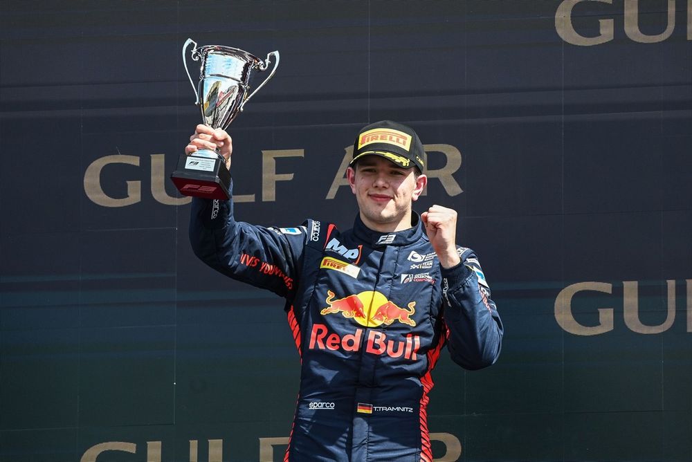 Tim Tramnitz, MP Motorsport, en el podio (3&ordm; clasificado)