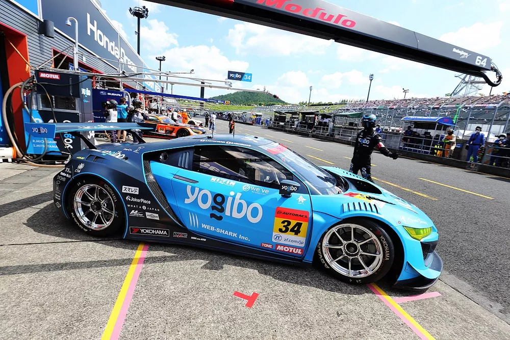 #34 Yogibo NSX GT3