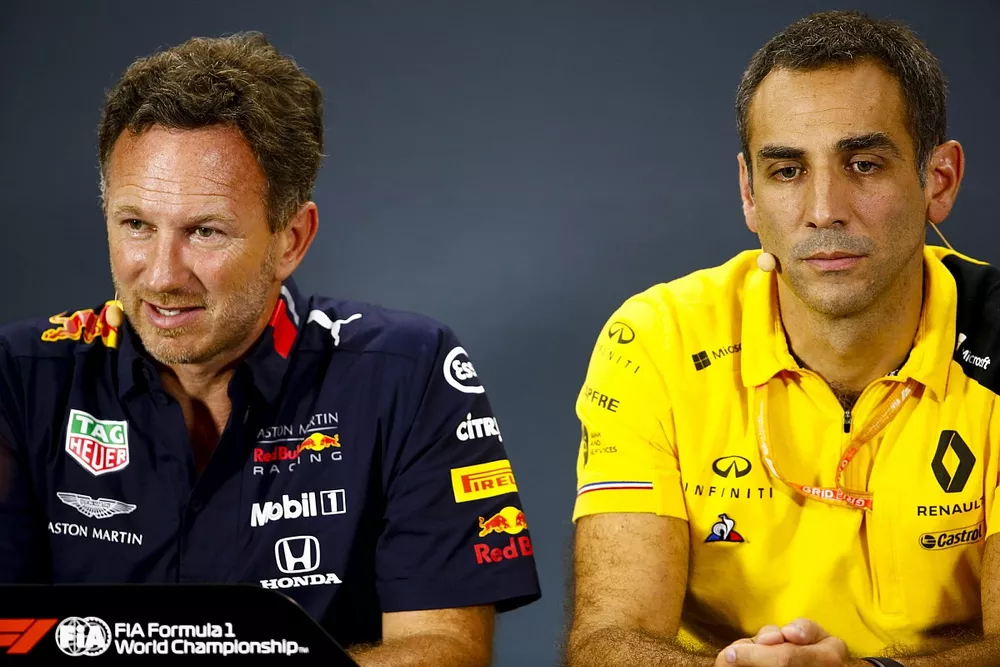 Christian Horner, Team Principal, Red Bull Racing, et Cyril Abiteboul, directeur g&eacute;n&eacute;ral, Renault F1 Team, en conf&eacute;rence de presse