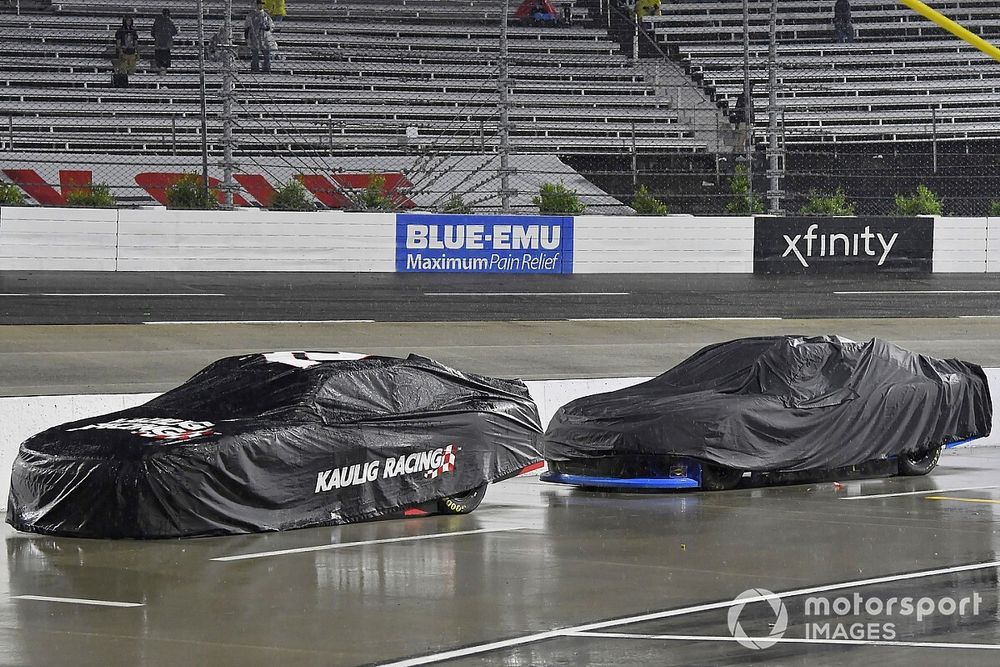 Jeb Burton, Kaulig Racing, Chevrolet Camaro PurYear Tank Lines