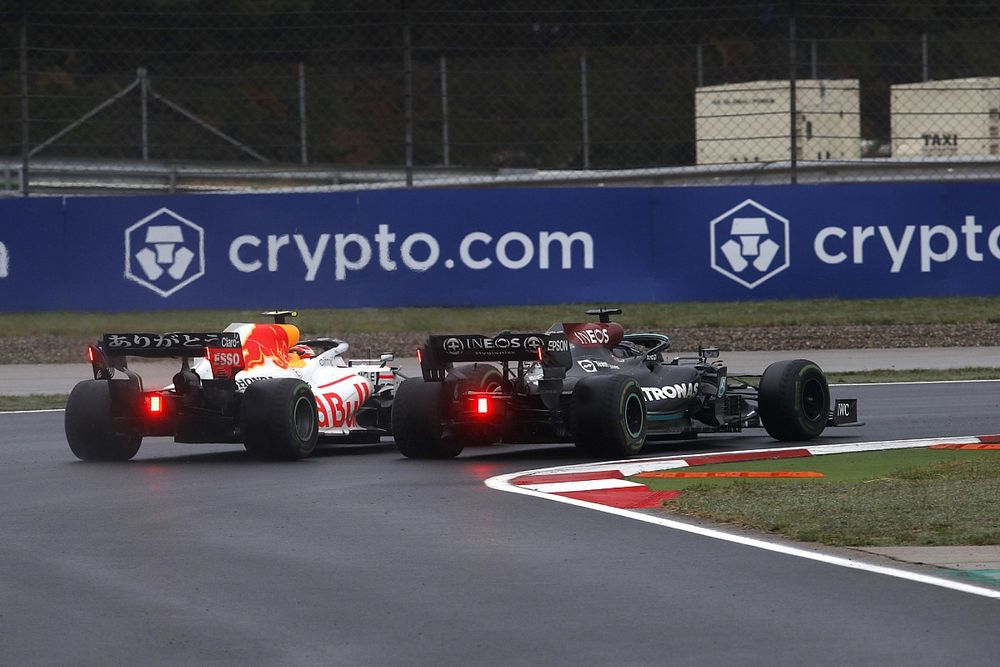 Lewis Hamilton, Mercedes W12, battles with Sergio Perez, Red Bull Racing RB16B