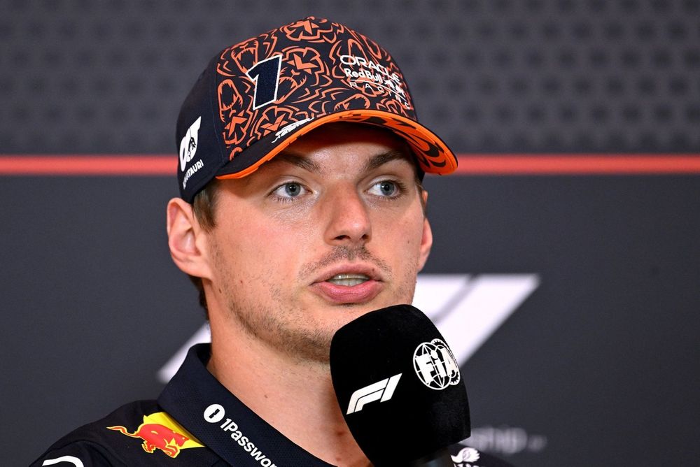 Verstappen, con poca paciencia ante los medios en Austria: "¿Esto es una  broma?"