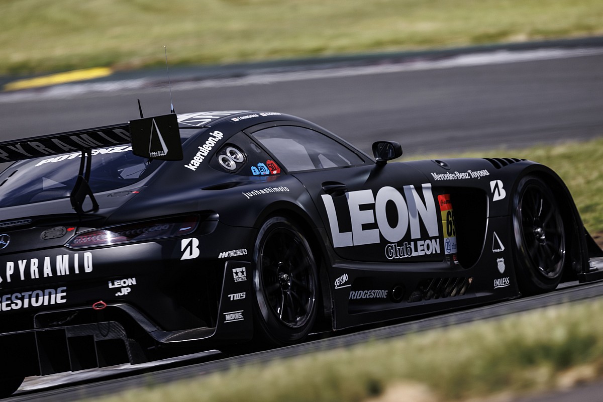 GT300タイトル争うLEON RACINGに痛手。蒲生尚弥の体調不良により