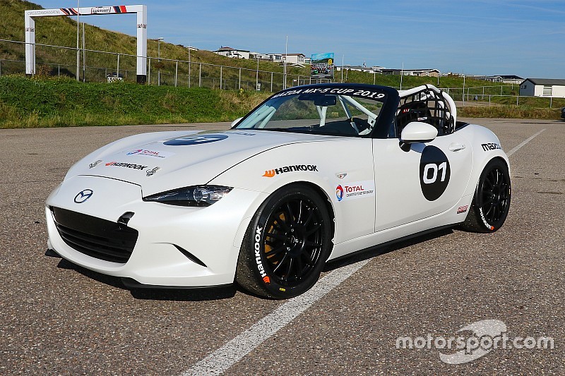 Mazda mikt met vernieuwde MX-5 op succes in nationale autosport