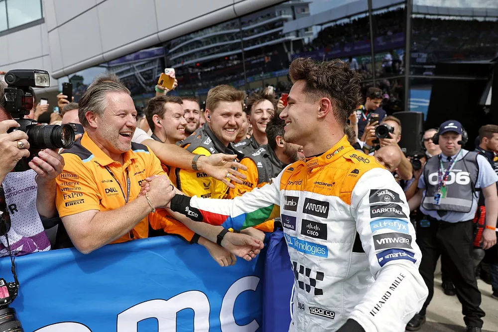 Zak Brown, CEO, McLaren Racing, Lando Norris