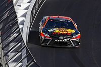 Martin Truex Jr. fastest in hectic Clash practice in Los Angeles