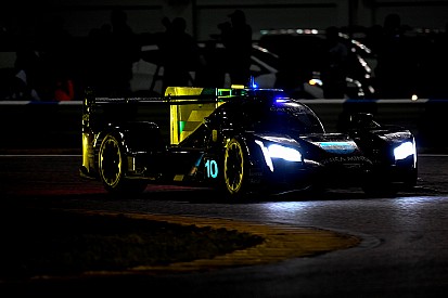 Daytona: Alonso oktatott, behúzták a győzelmet a 24 órás versenyen