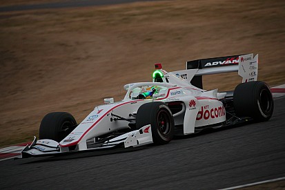Super Formula teams hit the track with 2019 car