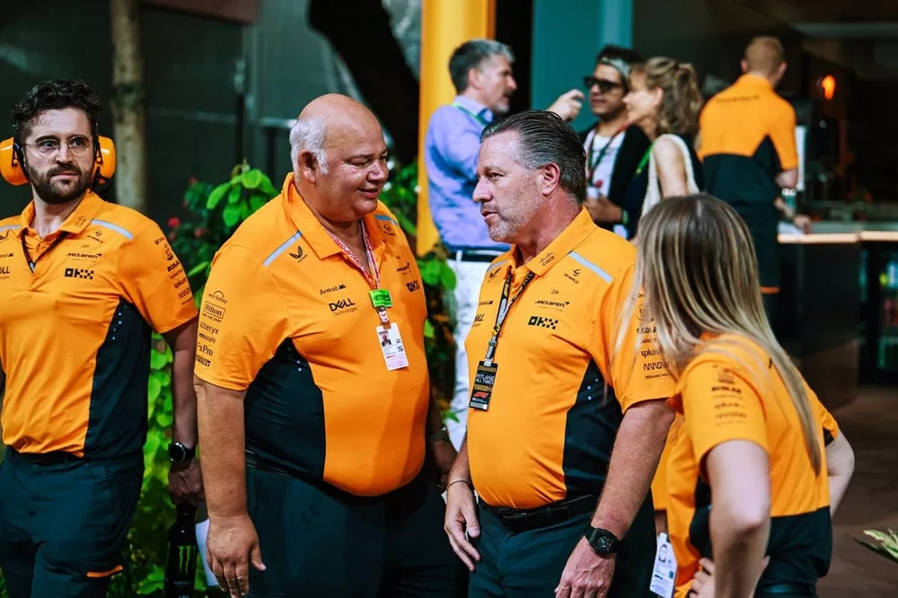 Rob Marshall, chef designer, McLaren F1 Team, Zak Brown, PDG, McLaren Racing