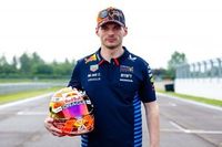 Verstappen revela un casco especial para las carreras de la F1 en Europa
