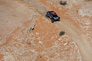 Al-Attiyah explica el error de su navegante que le ha costado el Dakar 2025