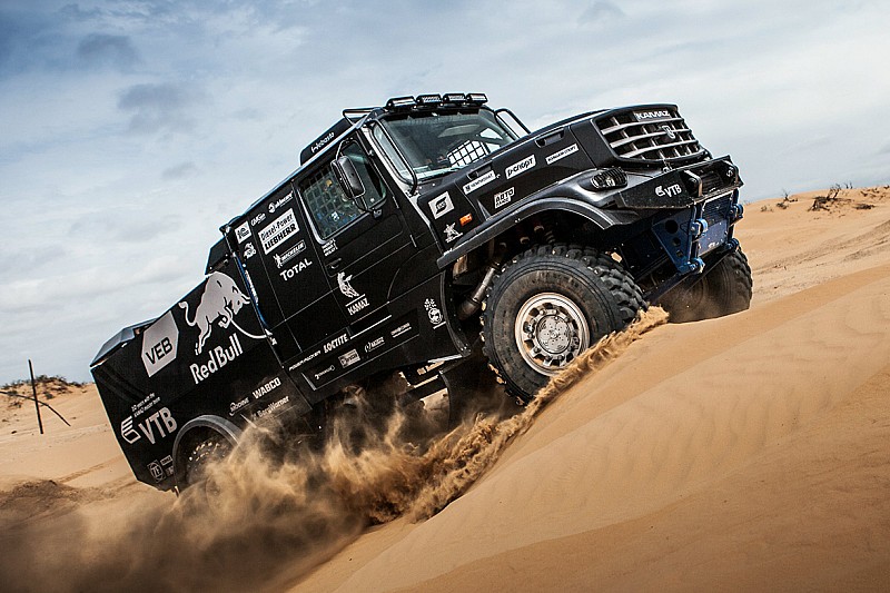 Z Reveals New Cab Truck To Conquer The Rally Dakar 2017