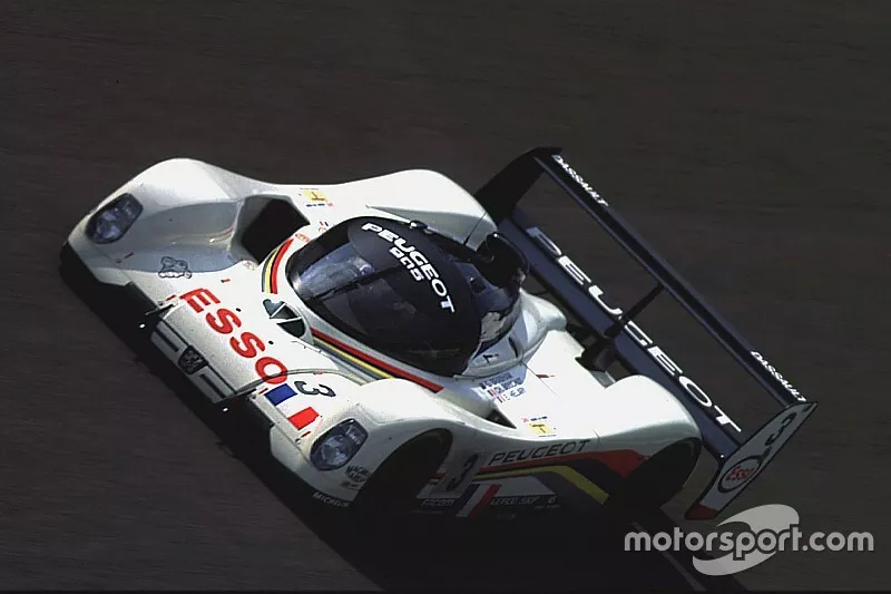 #3 Peugeot Sport Peugeot 905: Eric Helary, Christophe Bouchut, Geoff Brabham
