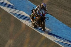 WSBK Estoril: Razgatlioglu enfila el título con una pole arrasadora; Bautista 3º