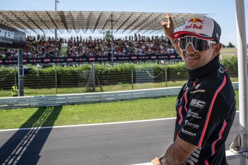 V&iacute;deo: as&iacute; fue la bienvenida a Mart&iacute;n en el All-Stars de Aprilia, un d&iacute;a "inolvidable"