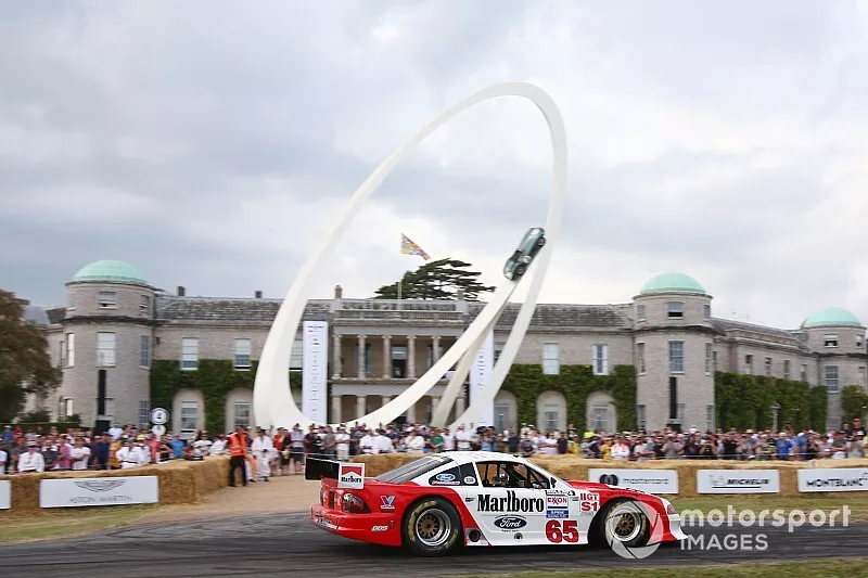 Oliver Bryant, Ford Mustang