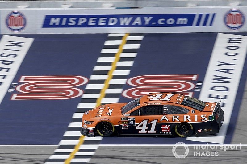  Daniel Suarez, Stewart-Haas Racing, Ford Mustang ARRIS